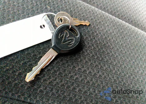 2002 Dodge Ram 1500 Slt из США, поврежденный, VIN 1D7HU18Z32J143480